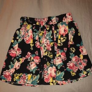 Black Floral Print Skater Style Mini Skirt with Elastic Waistband Vintage